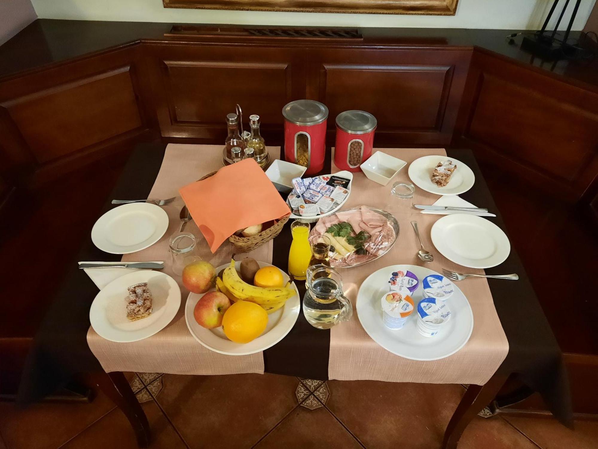 Rooms En Krajcar Cerknica Eksteriør bilde